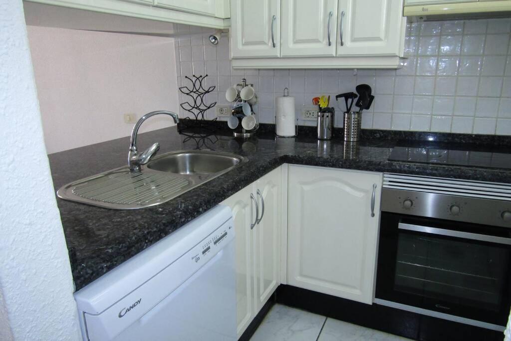 2 Bedrooms Playa Las Americas Parque Santiago I Heated Pool Playa de las Americas  Exterior foto